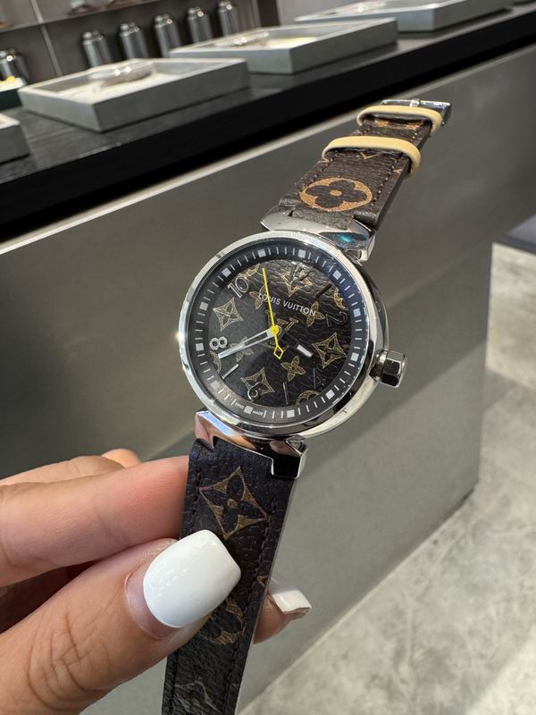 LV watch 101563